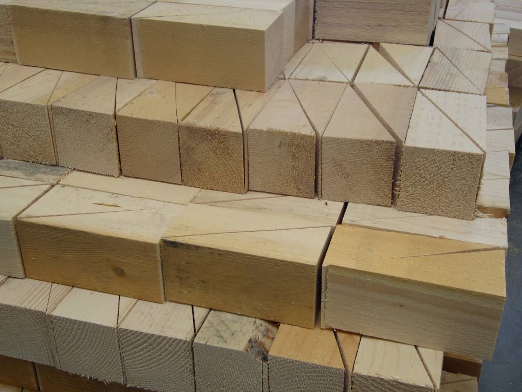 Cunei in legno